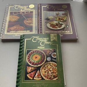 Pizza! Cookbook - Green Cover